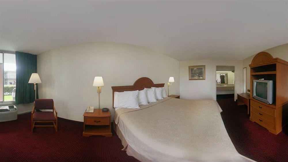 Stayable Lakeland Hotel 2*