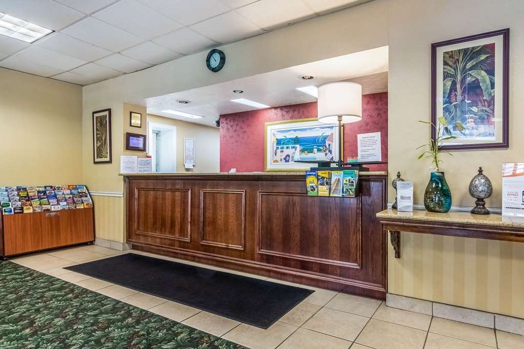 Stayable Lakeland Hotel 2*