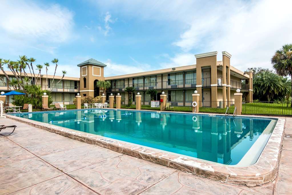Stayable Lakeland Hotel 2*